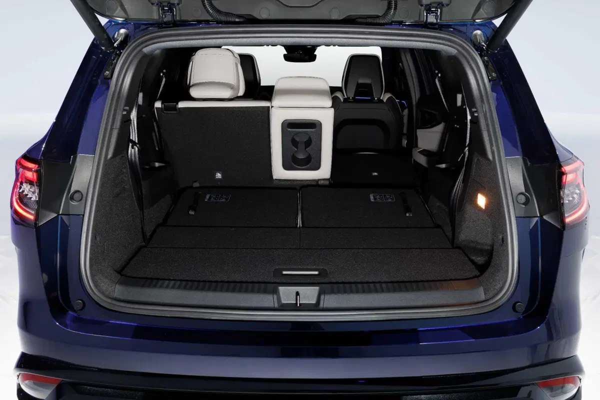 Nuova Renault Espace 2023: finisce l'epopea delle monovolume (10)