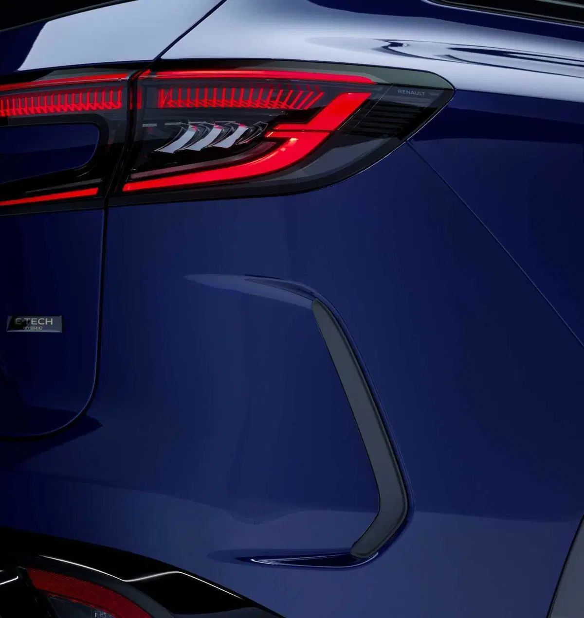 Nuova Renault Espace 2023: finisce l'epopea delle monovolume (16)
