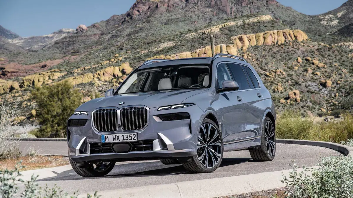 BMW X7 (3)