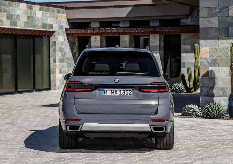 BMW X7 (8)