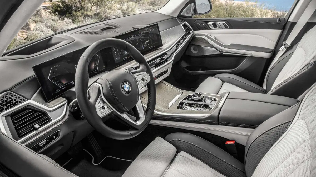 BMW X7 (10)