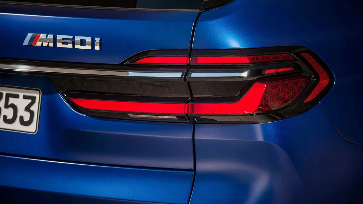 BMW X7 xdrive M60i 48V auto 7p.ti (16)