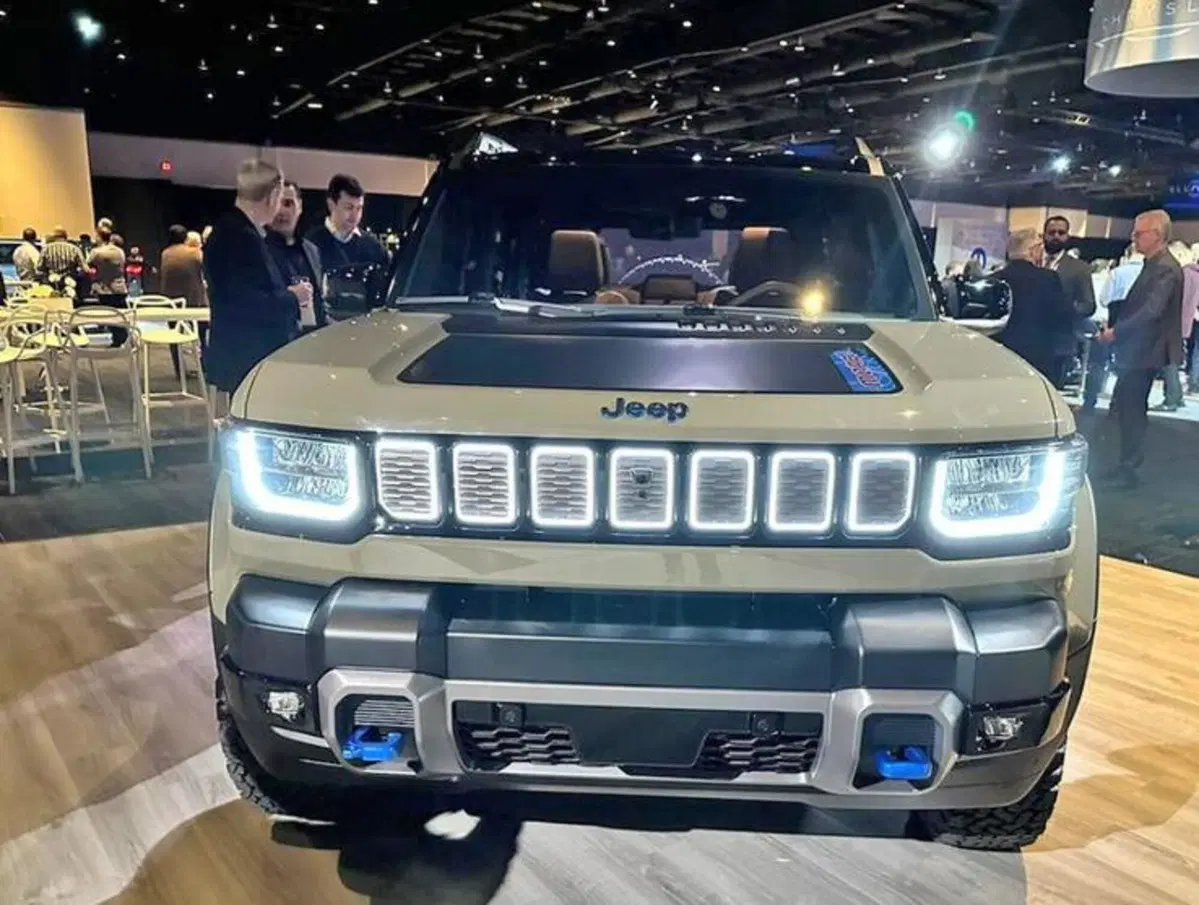Jeep Recon e Wagoneer, pubblicate su Instagram le nuove elettriche (11)