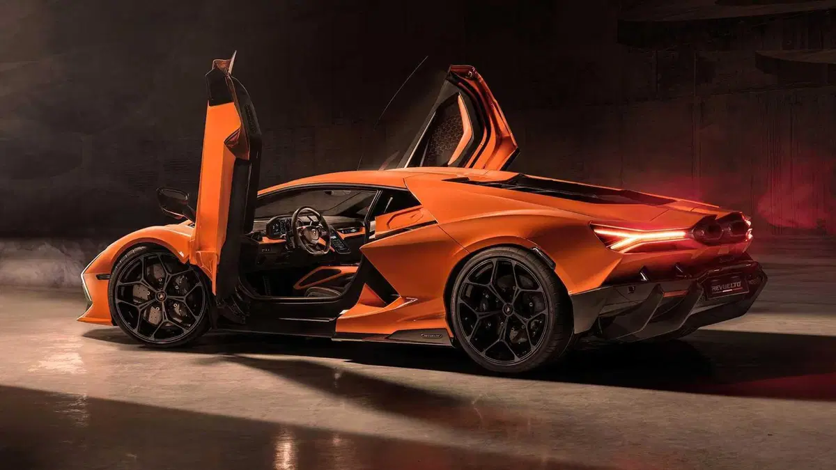 Lamborghini Revuelto è la nuova Aventador, 12 cilindri aspirato e ibrido, più di 1.000 CV (14)
