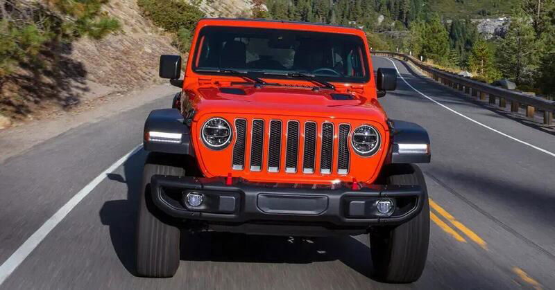 Jeep Wrangler 2020-2023: richiamo per rischio incendio (danni al serbatoio)