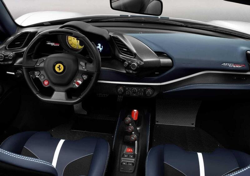 Ferrari 488 Spider (2015->>) (6)