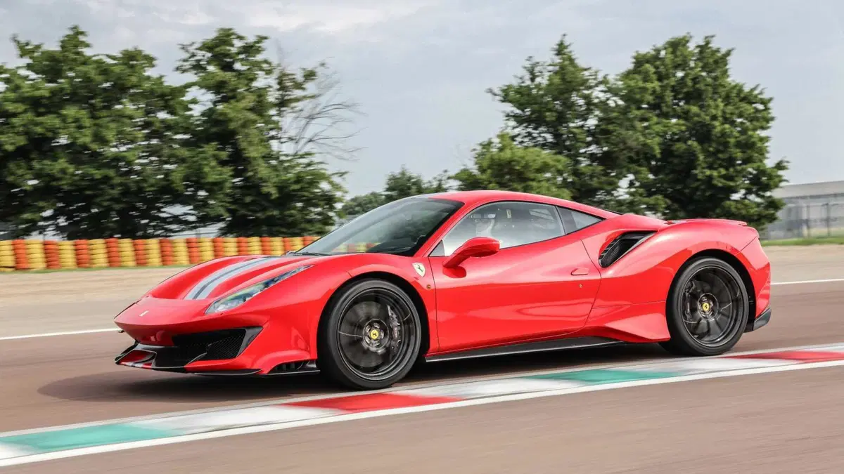 Ferrari 488 Coupé 488 GTB (8)