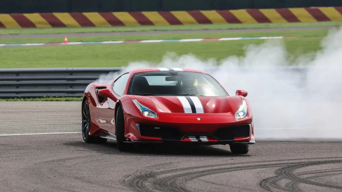Ferrari 488 Coupé 488 GTB (3)