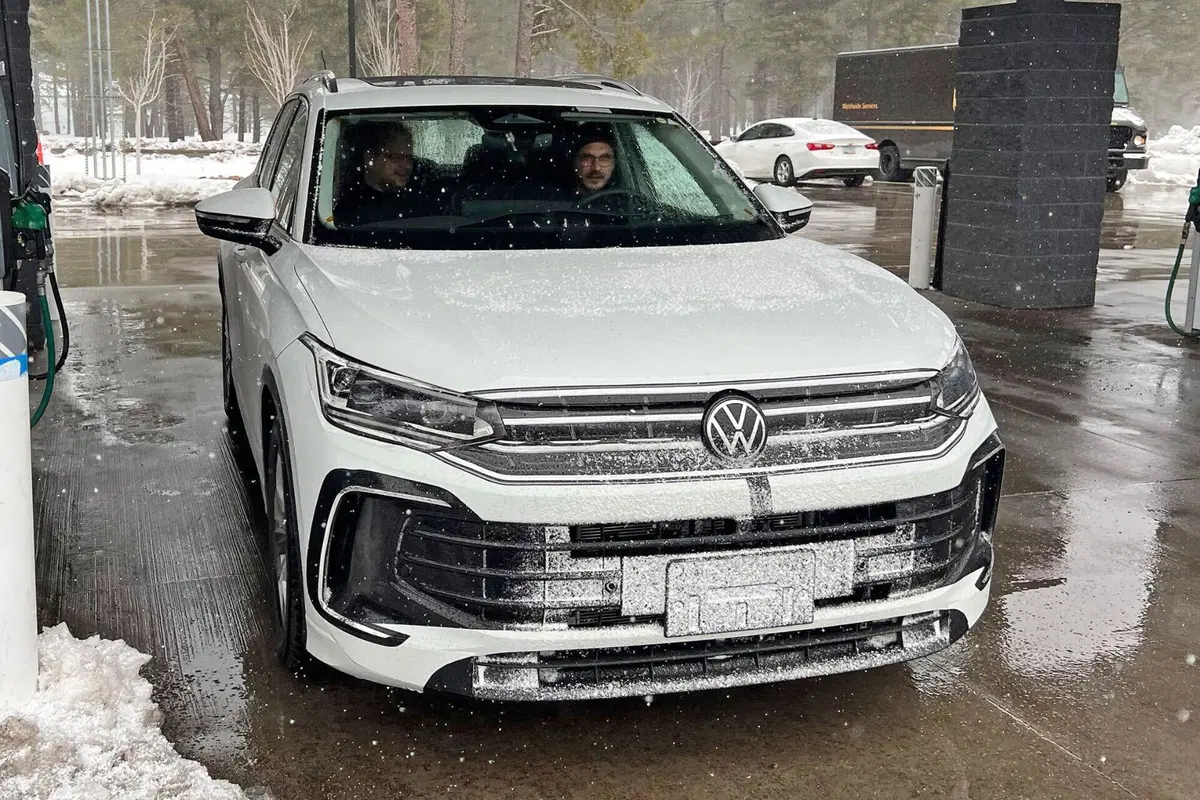 Volkswagen Tiguan, la terza generazione è in arrivo entro il 2023 [Video Spia]