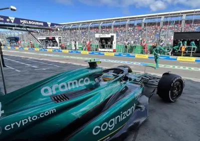 F1, GP Australia 2023: FP2 bagnate e fortunate per Alonso, il più veloce seguito da Leclerc