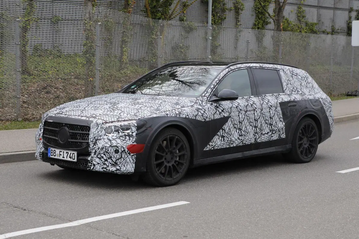 Mercedes Classe E All-Terrain: ecco la nuova generazione [Foto Spia] (3)