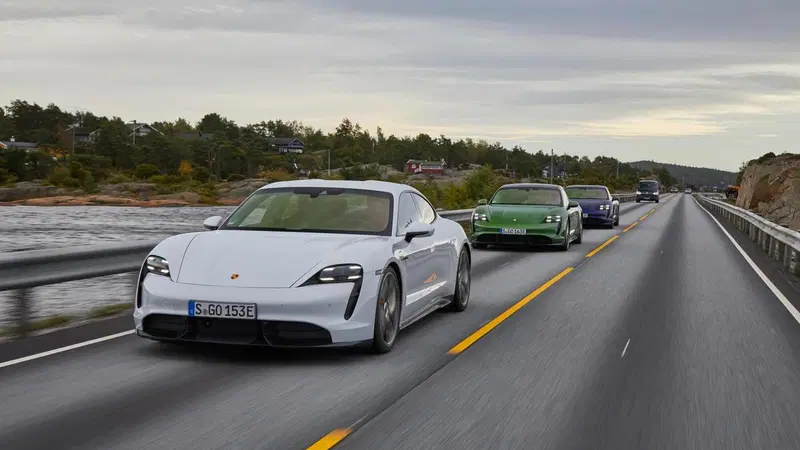 Porsche elettriche: ecco perch&eacute; la loro frenata rigenerativa &egrave; diversa