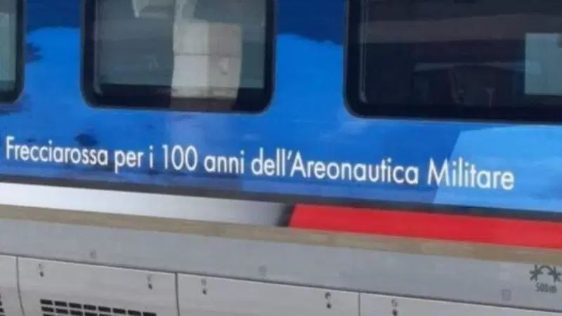 Frecciarossa celebra i 100 anni dell'"Areonautica"