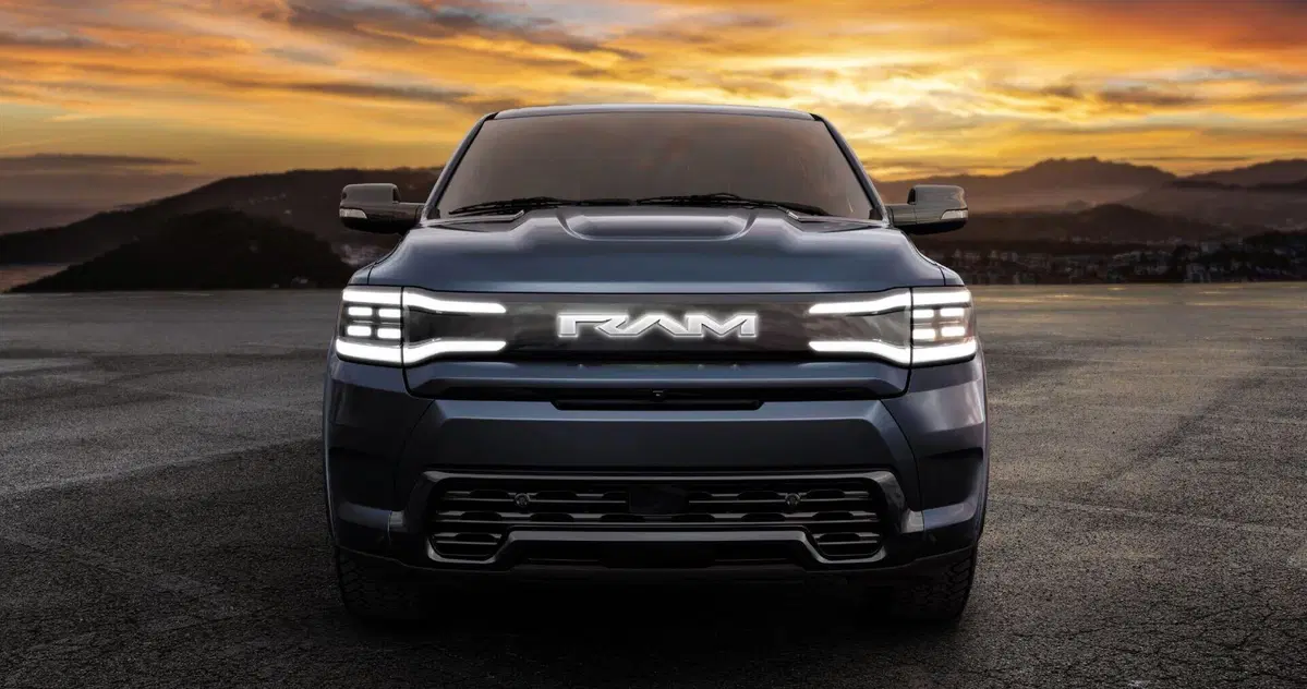 Ram 1500 REV batte tutti i record: fa più di 800 km con le batterie (5)