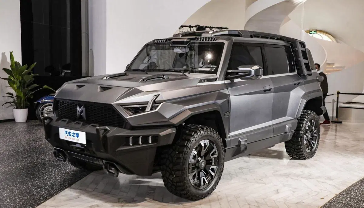 Un altro suv estremo a batterie dalla Cina: Dongfeng Mengshi M-Hero 
