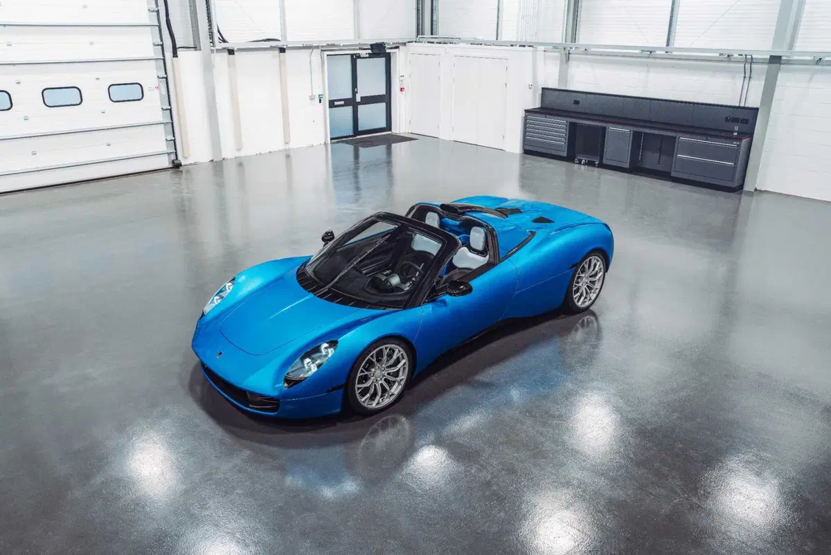 Gordon Murray T.33 Spider - 3.9L V12 Cosworth (2023) (5)