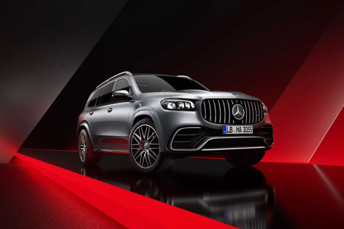 Mercedes GLS 2023: nuovo Facelift e più potenza ai motori