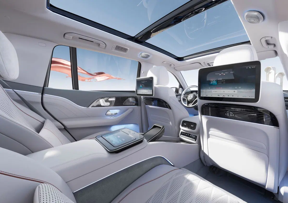 Mercedes GLS 2023: nuovo Facelift e più potenza ai motori (10)