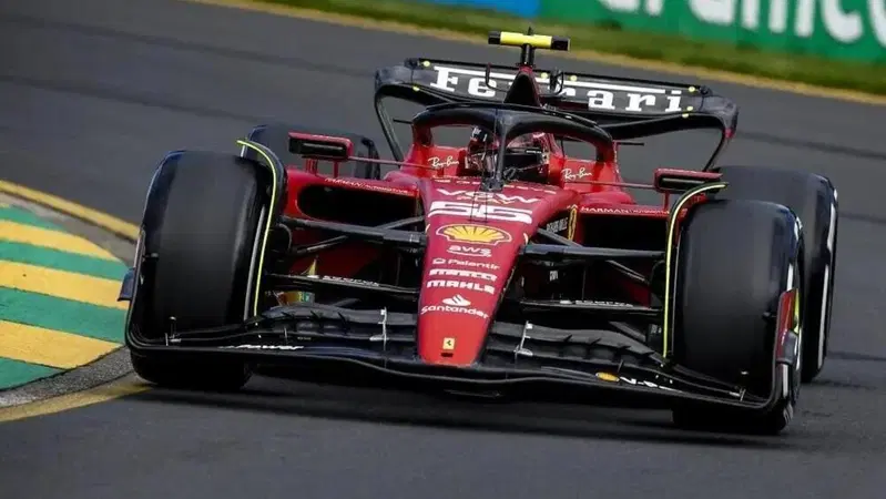 F1, Ferrari fa ricorso per la penalit&agrave; di Sainz nel GP d'Australia