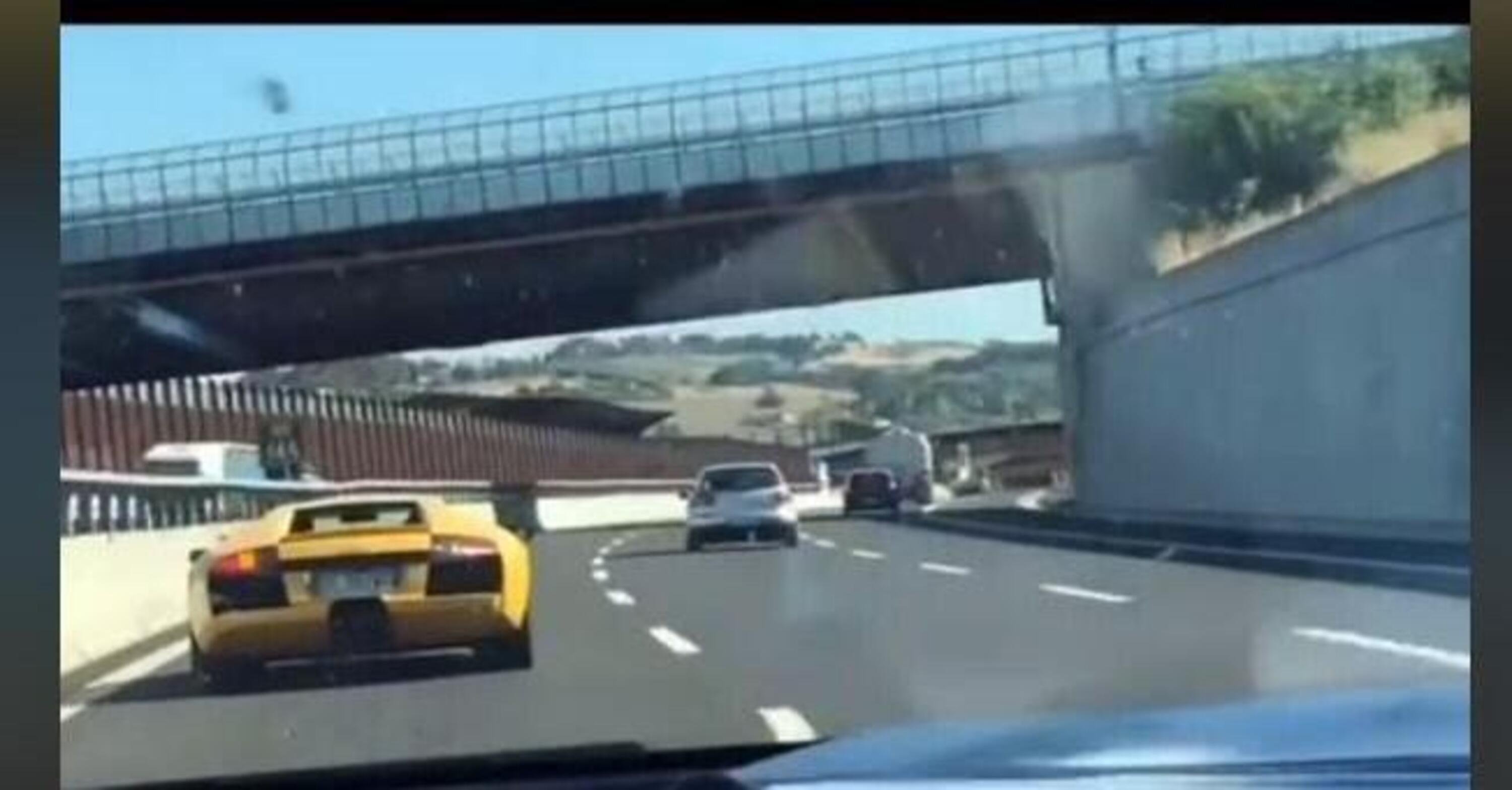 Vittorio Sgarbi: gli insulti a Lamborghini e Audi [VIDEO]