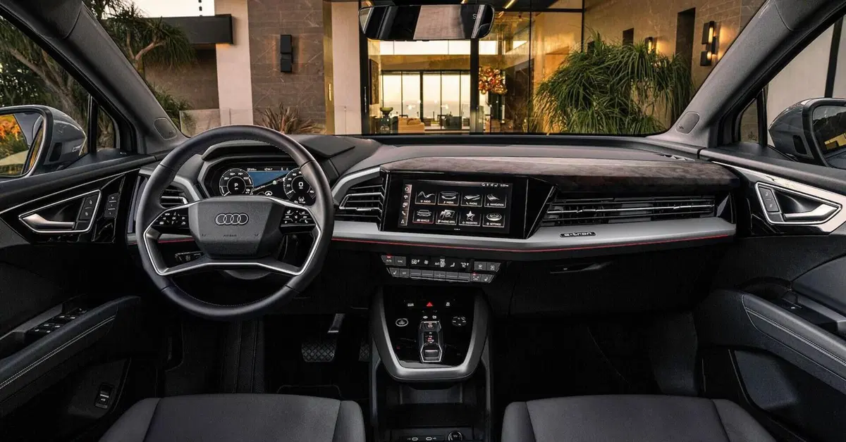 Audi Q4: se vuoi questa funzione, compratela! Il messaggio &egrave; un po' scocciante