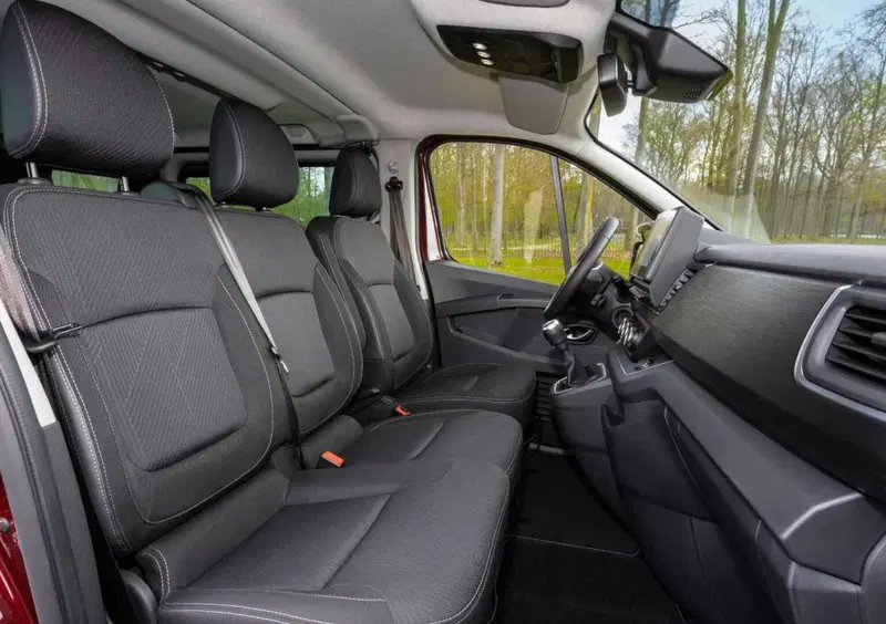 Renault Trucks Trafic (2023-->>) (12)