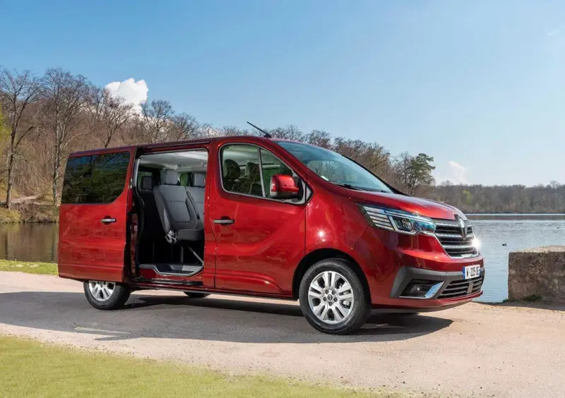 Renault Trucks Trafic (2023-->>) (6)