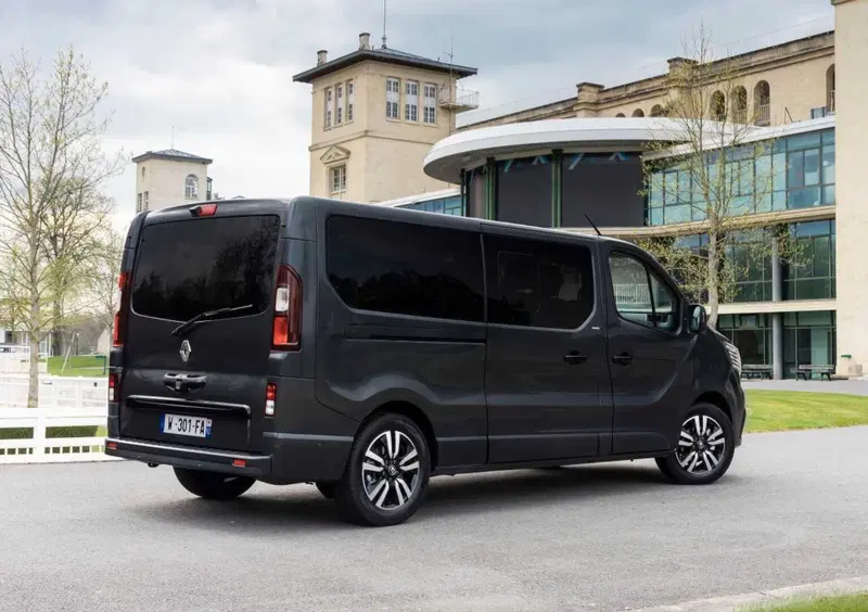 Renault Trucks Trafic (2023-->>) (8)