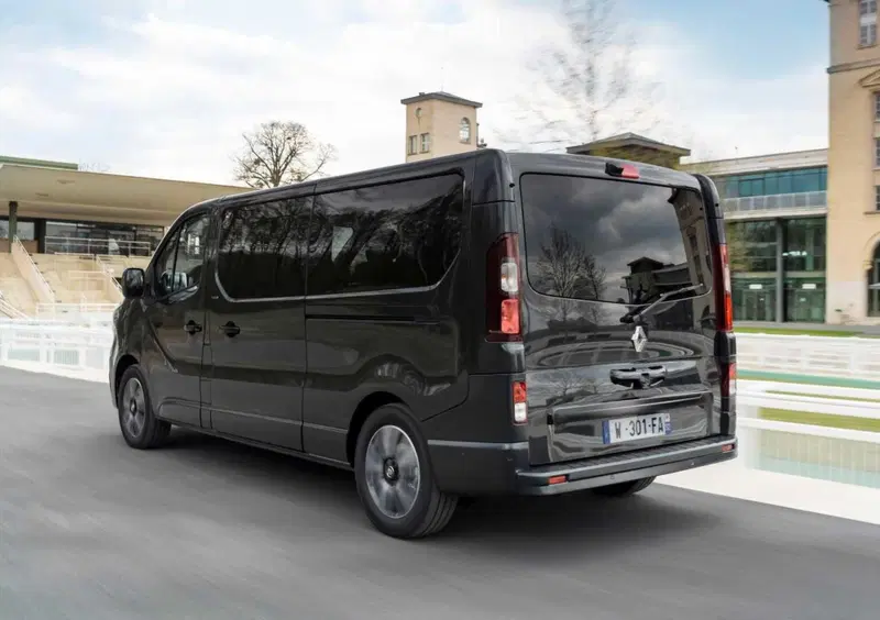 Renault Trucks Trafic (2023-->>) (9)