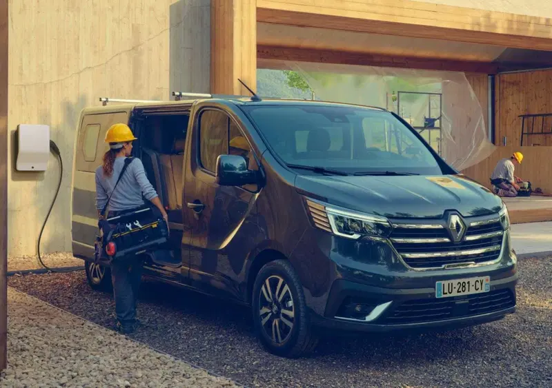 Renault Trucks Trafic Furgone (2023-->>) (4)