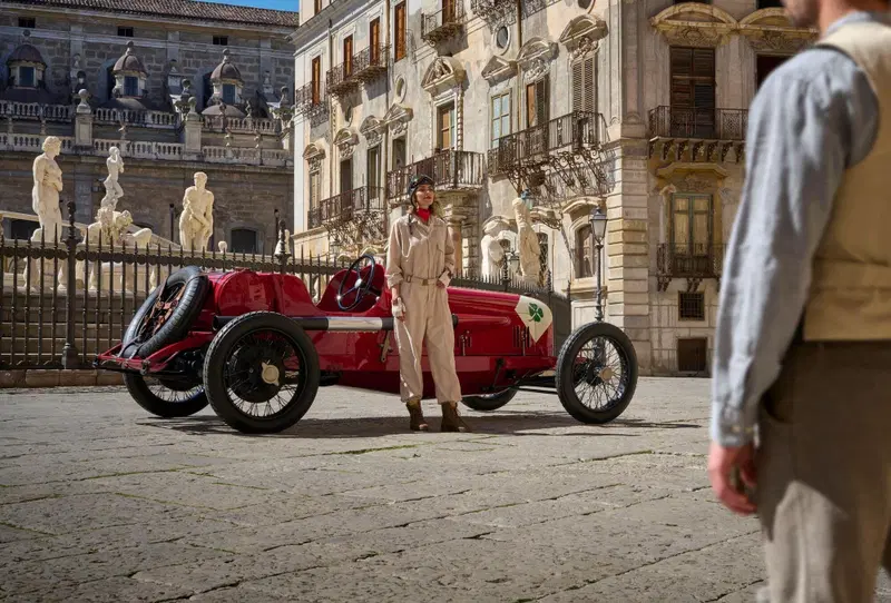 L'Alfa Romeo RL 1923 di Ugo Sivocci in Piazza Pretoria a Palermo
