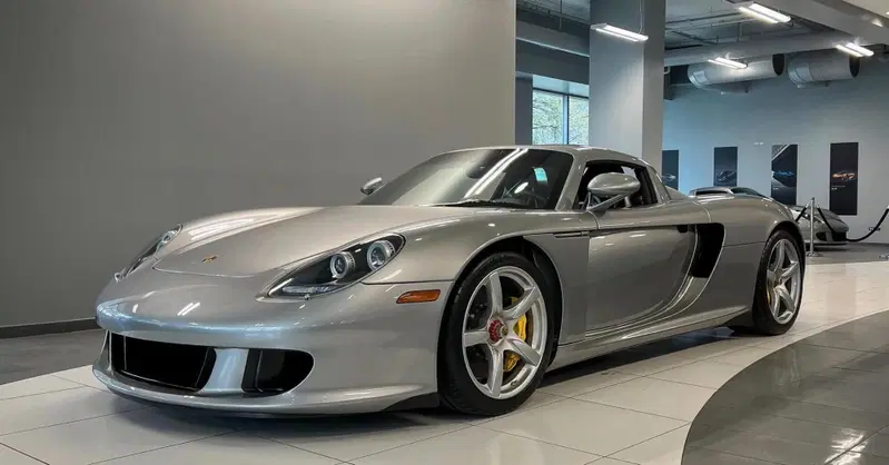 Porsche richiama 489 esemplari della iconica Carrera GT: difetto alle sospensioni