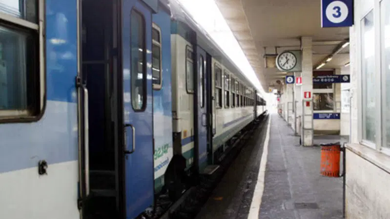 Lombardia: le Forze dell'Ordine e le forze armate viaggiano sempre gratis sui mezzi pubblici 