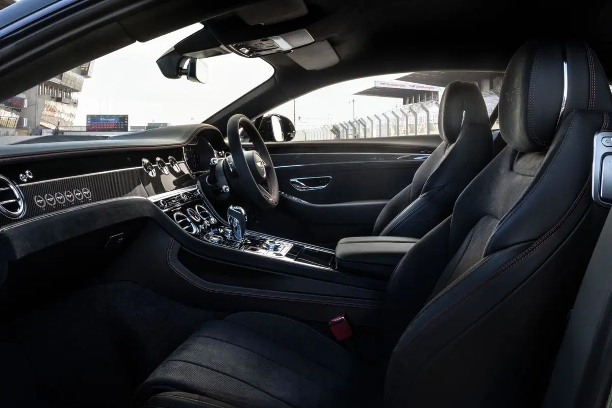 Bentley Continental GT e GTC Le Mans Collection: ancora W12 (fino a quanto?) (7)