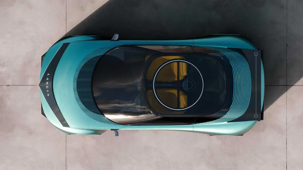 Lancia PU+RA HPE: la concept tri-generazionale (7)