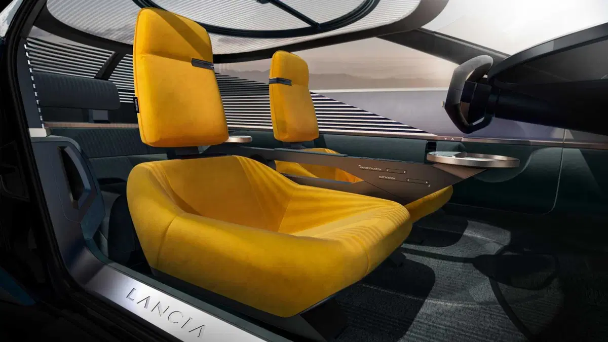 Lancia PU+RA HPE: la concept tri-generazionale (10)