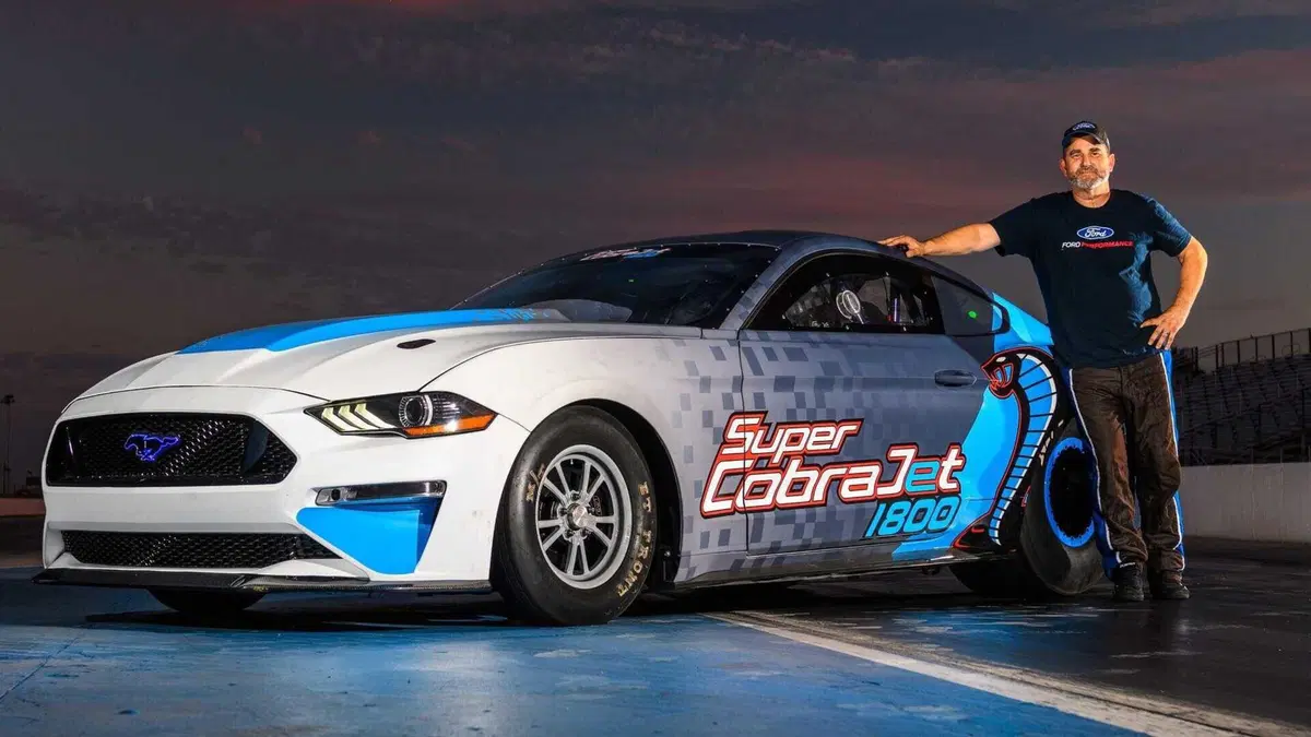 Ford Mustang Super Cobra Jet, bastano 1.800 CV elettrici?