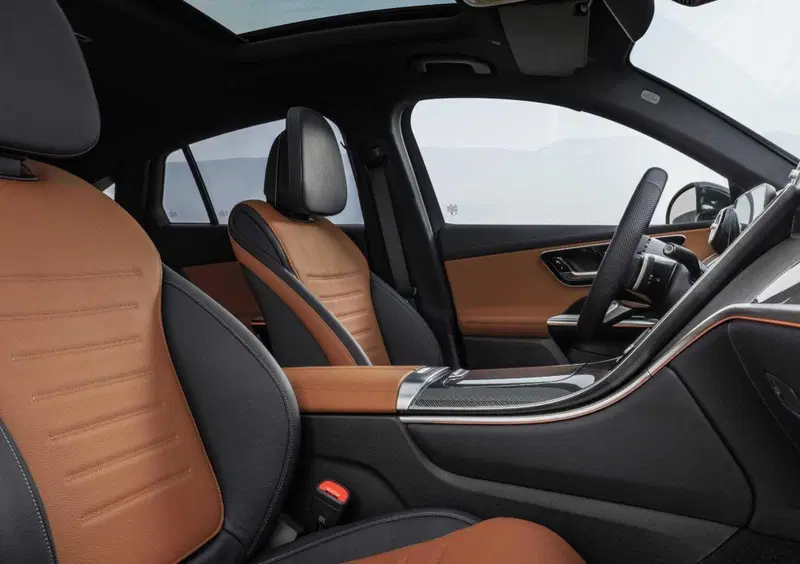 Mercedes-Benz GLC Coupé (2023-->>) (10)