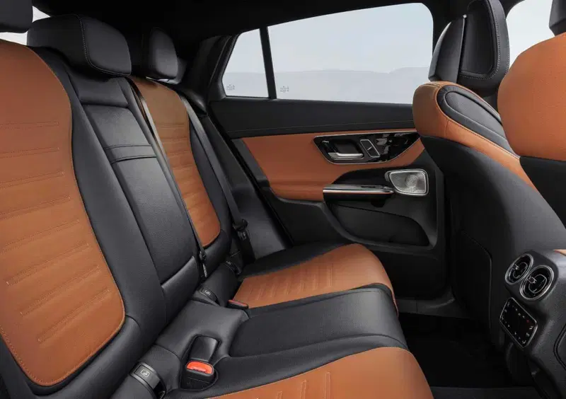 Mercedes-Benz GLC Coupé (2023-->>) (11)