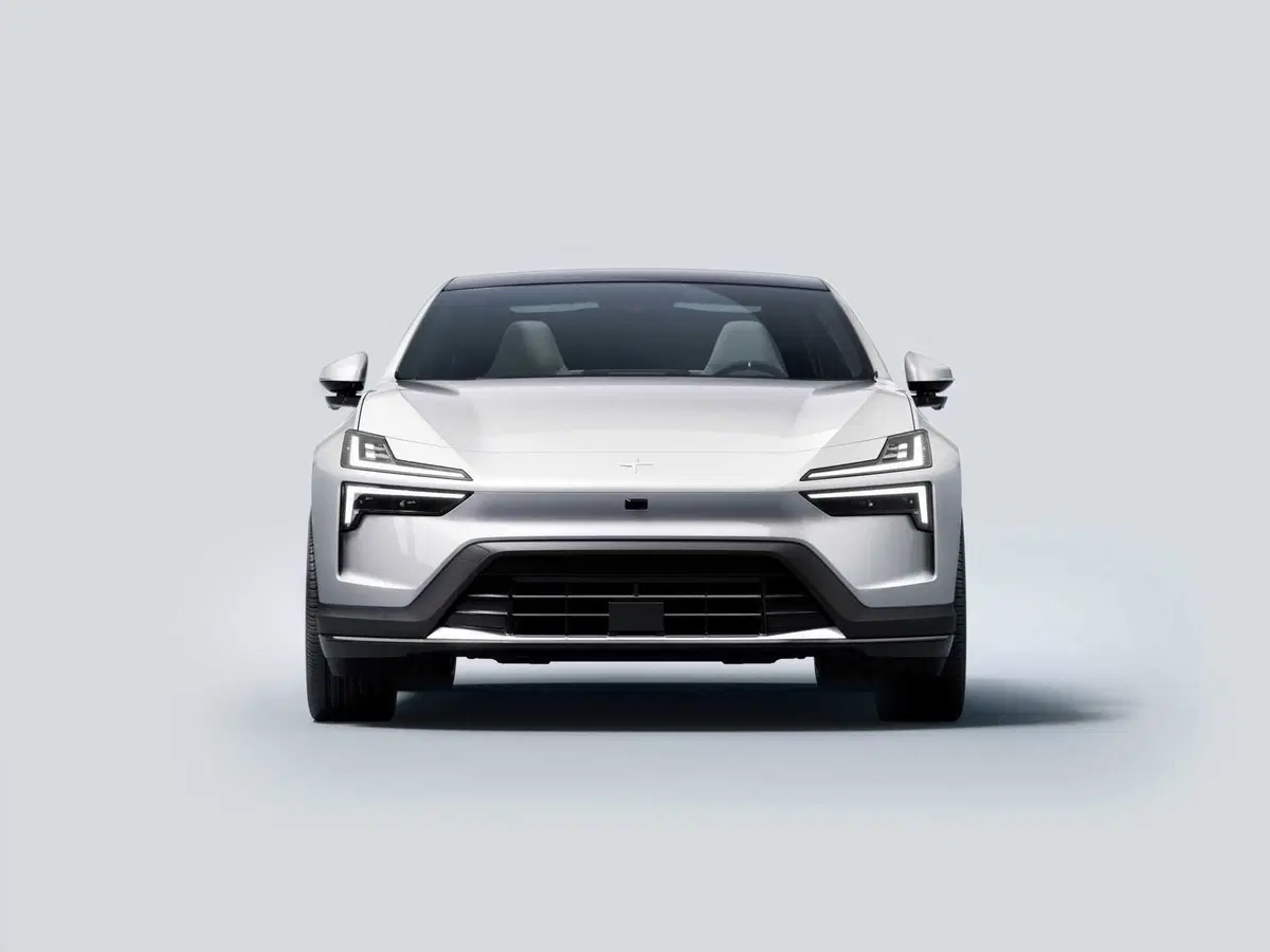 Polestar 4: il debutto della suv-coupé elettrica svedese che non ha più il lunotto (2)
