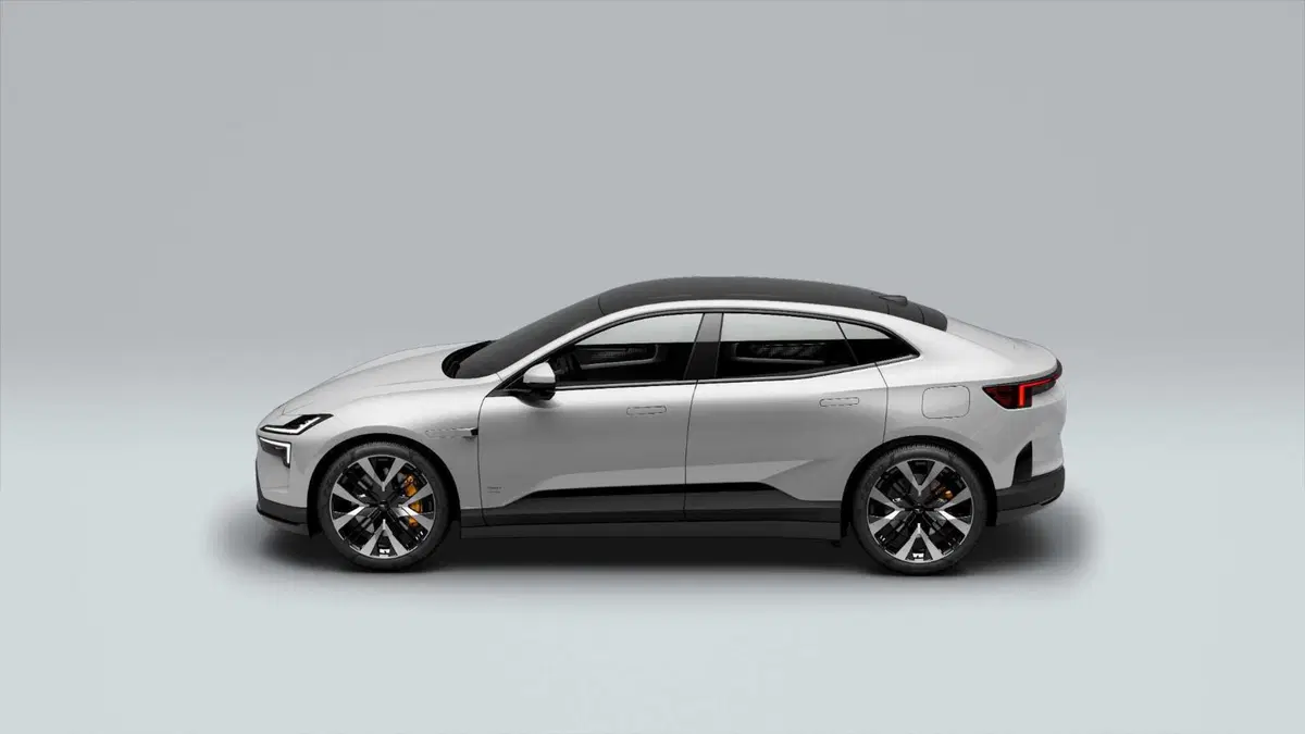 Polestar 4: il debutto della suv-coupé elettrica svedese che non ha più il lunotto (3)