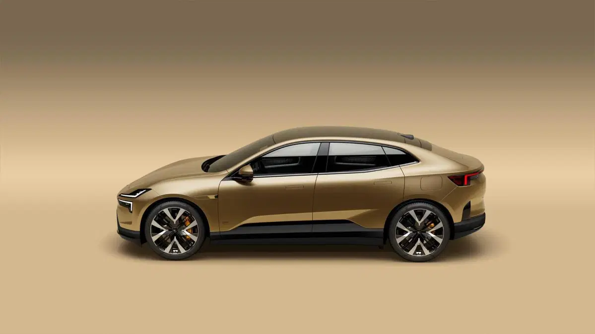 Polestar 4: il debutto della suv-coupé elettrica svedese che non ha più il lunotto (16)