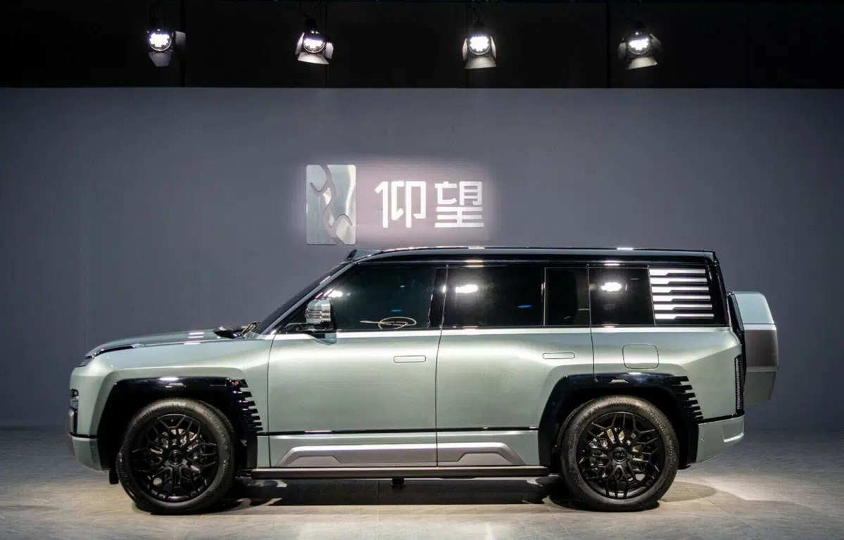Yangwang U9, il debutto della off road più tosta al mondo [VIDEO] (2)