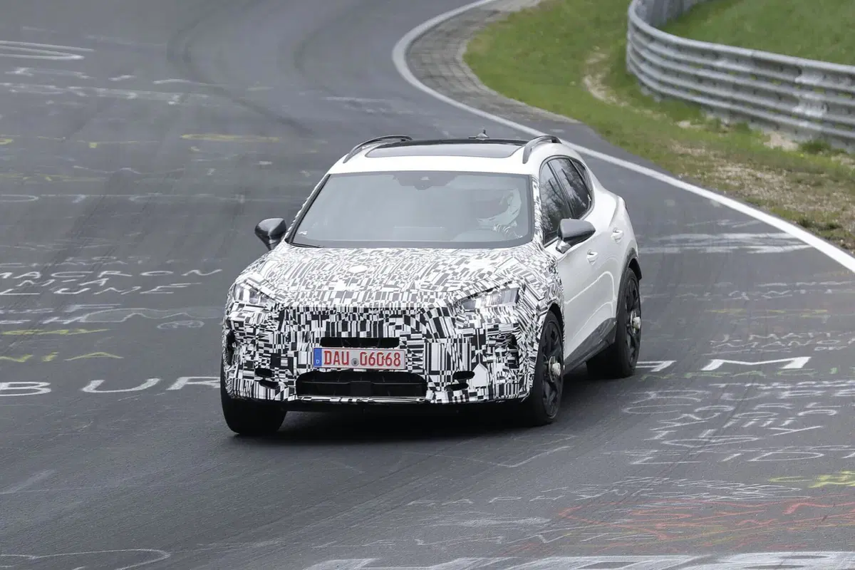 Cupra Formentor 2024, ecco il nuovo facelift [Foto Spia] (2)