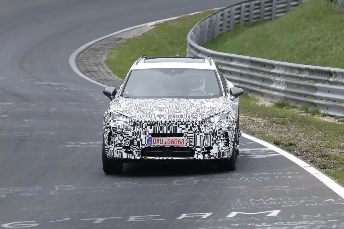 Cupra Formentor 2024, ecco il nuovo facelift [Foto Spia] (17)