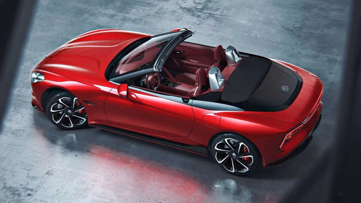 MG Cyberster, la roadster elettrica da 544 Cv arriva in Europa (3)
