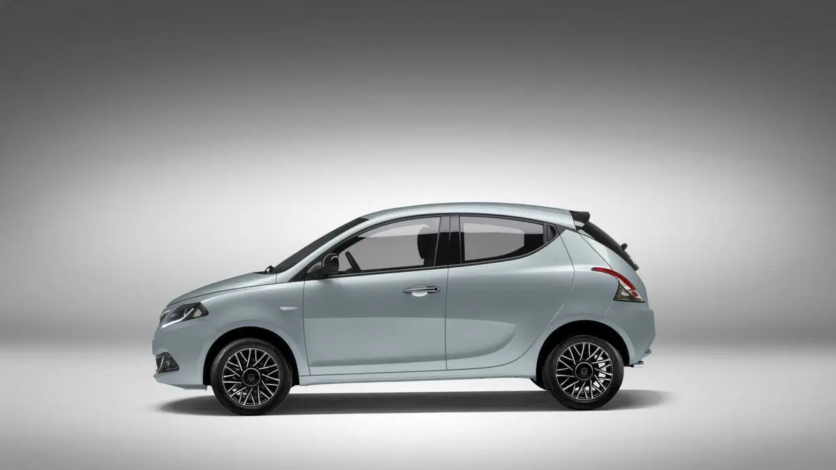 Lancia Ypsilon 1.2 69 CV 5 porte GPL Ecochic Gold (3)