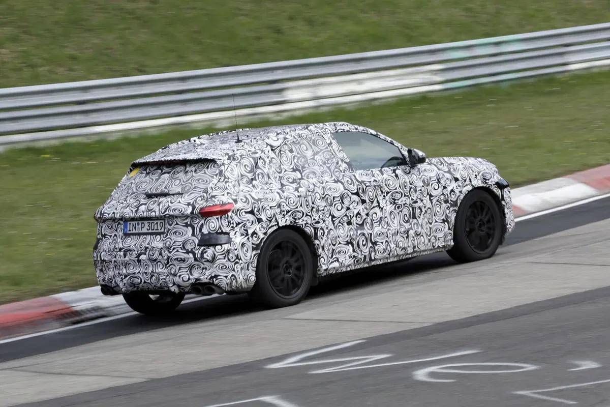 Audi SQ5 2023, la nuova generazione è in arrivo [Foto Spia] (16)