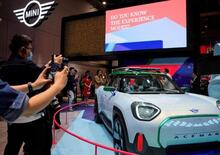 Mini e lo scandalo del gelato al Salone di Shanghai: BMW si scusa 