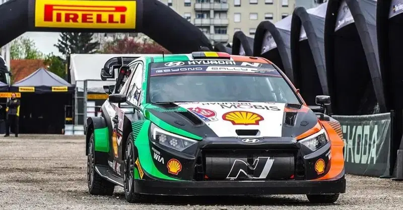 WRC, Hyundai omaggia Craig Breen con una livrea tributo